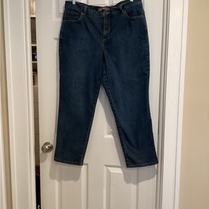 Gloria Vanderbilt “Amanda” jeans